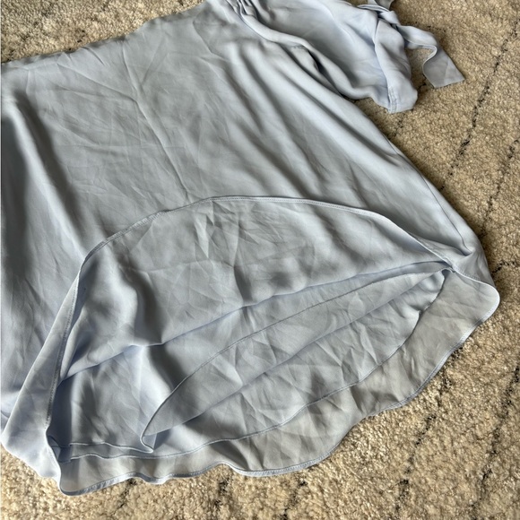 Aritzia Babaton Off The Shoulder Tie Sleeve Blouse Small - Picture 2 of 5